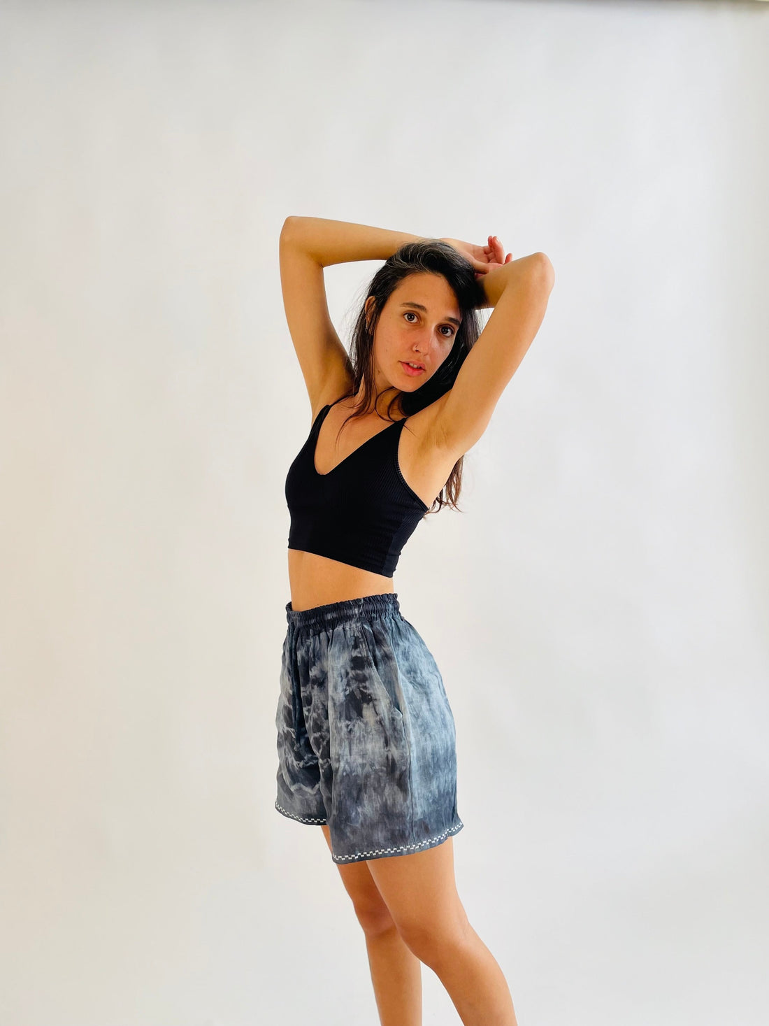 מכנסי שורטס פשתן - אפור
