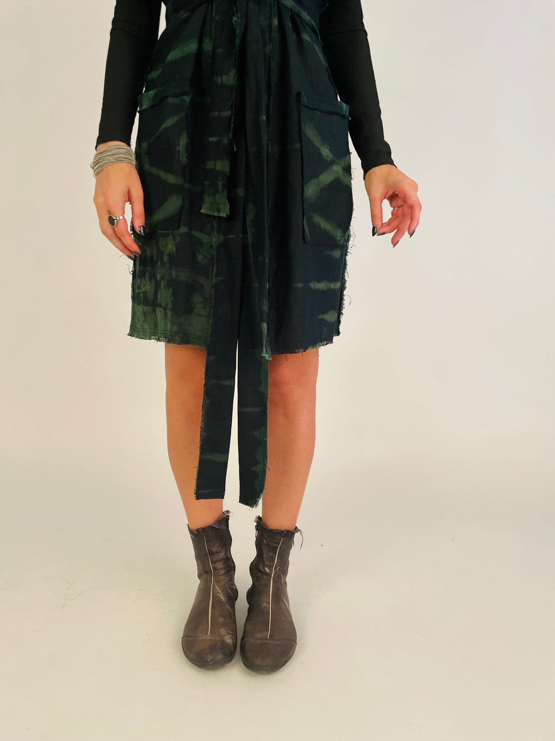 Linen Nomad Vest - green & black
