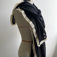Fringed scarf - black & cream