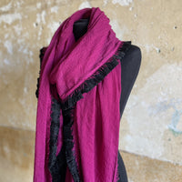 stunning fringed Scarf - Fuchsia