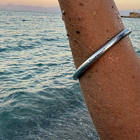 Single Silver Metallic bracelet - Size 2