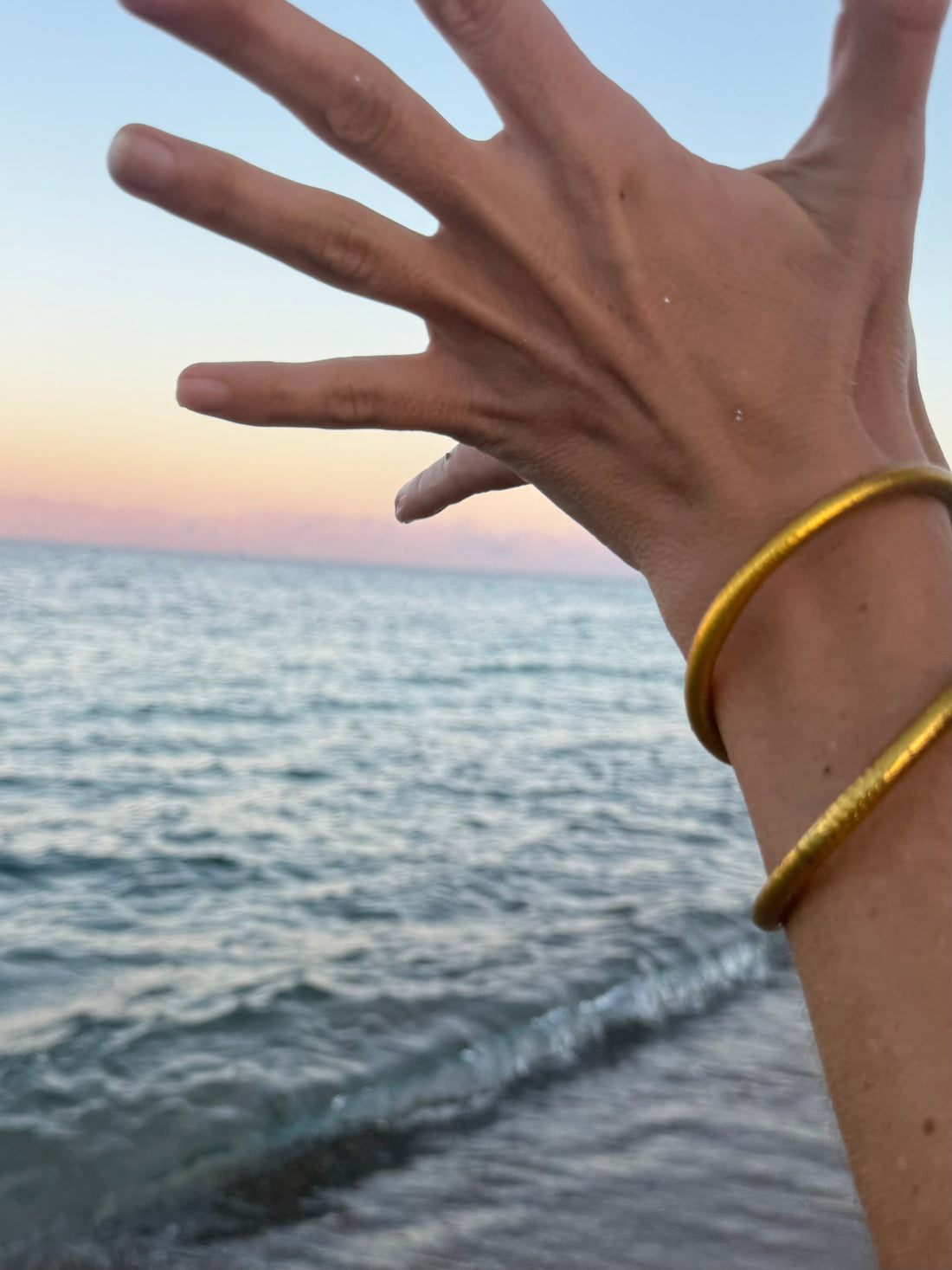 Single Gold Metallic bracelet - Size 1