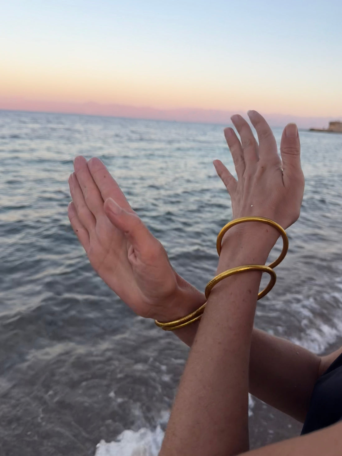 Single Gold Metallic bracelet - Size 1