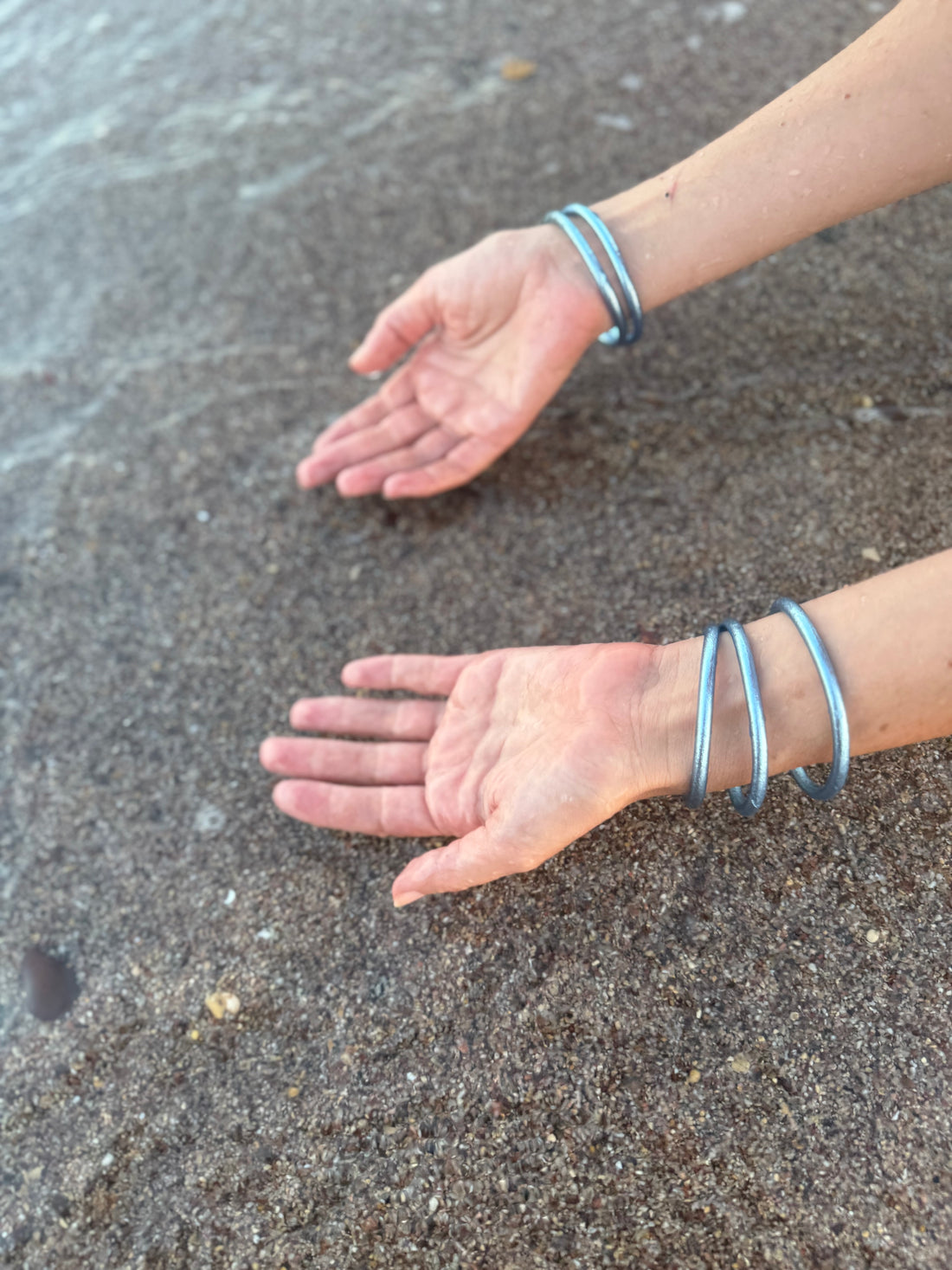 Single Light blue Metallic bracelet - Size 1